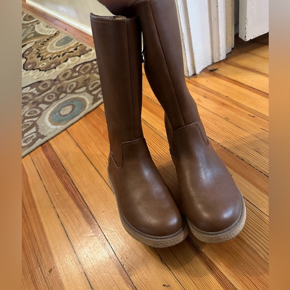 Cat and Jack girls boots size 2 (big girl) - Picture 5 of 6